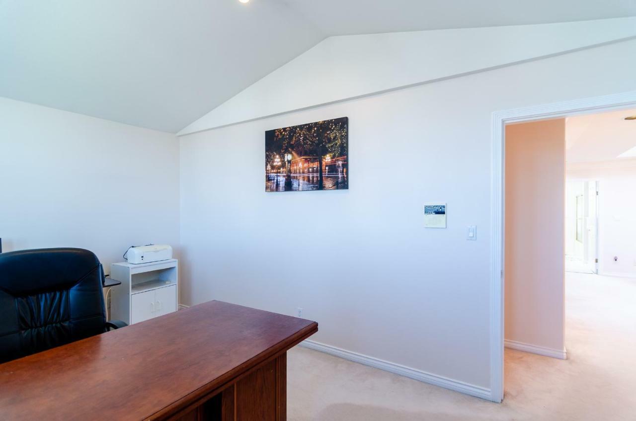 3 Private, Spacious, Bright Rooms In A Gorgeous House New Westminster Exterior foto